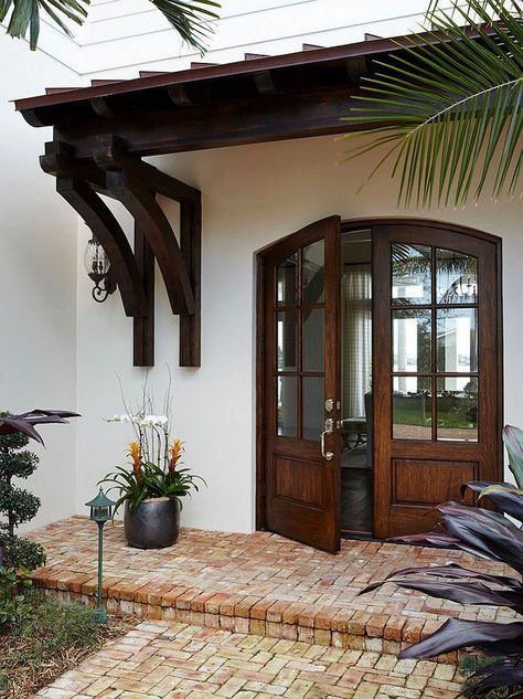 Spanish style                                                                                                                                                                                 Más Florida Beach House, Plans Architecture, Italian House, Spanish Style Home, Cape Cod House, Casas Coloniales, Hacienda Style, Spanish Style Homes, Front Entrance