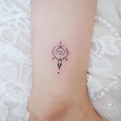 Scorpio zodiac tattoo inspo by South Korean artist @kissa.tattoo. Click the link for more Scorpio tattoos 🦂 ♏ #zodiactattoo #astrologytattoo #scorpiotattoo #tattooinspiration #tattoo #tattoos #tinytattoo Scorpio Sign Tattoos, Scorpio Tattoos, Scorpio Constellation Tattoos, Scorpio Zodiac Tattoos, Hirsch Tattoo, Tattoos For Females, Astrology Tattoo, Horoscope Tattoos, Scorpio Tattoo