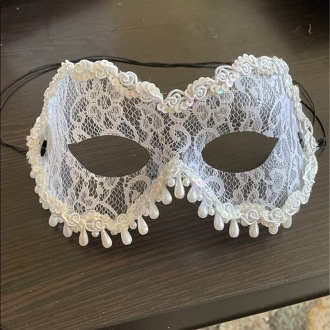 White Lace Masquerade Mask, Victorian Masquerade Mask, White Lace Headband, Masquerade Gowns, Masquarade Mask, White Masquerade Mask, Lace Masquerade Mask, Masquerade Decorations, Ball Masks