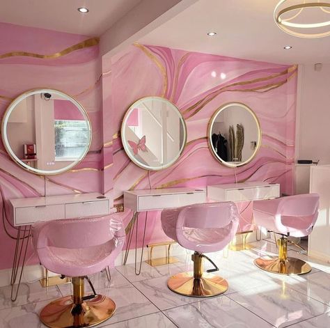 Pink Home Salon Ideas, Pink And Gold Hair Salon Decor, Pink And Gold Beauty Salon, Pink Saloon Decor, Salon Interior Design Pink And Gold, Rose Gold Salon Decor, Pink Aesthetic Salon, Fancy Beauty Salon, Aesthetic Salon Ideas