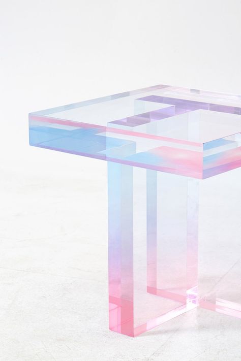 Crystal Series Table by Saerom Yoon Estilo Kitsch, Interaktives Design, Acrylic Side Table, Acrylic Furniture, Transparent Resin, Modelos 3d, Resin Design, Objet Design, Acrylic Table