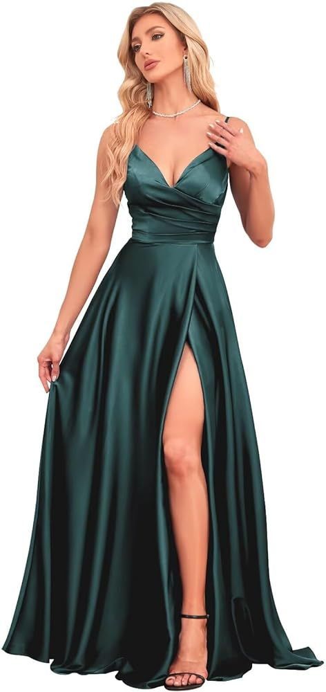 Satin Bridesmaid Dresses Long, Black Tie Event Dresses, Emerald Green Prom Dress, Green Wedding Dresses, Green Formal Dresses, Satin Homecoming Dress, Classy Prom Dresses, Stunning Prom Dresses, Evening Party Gowns