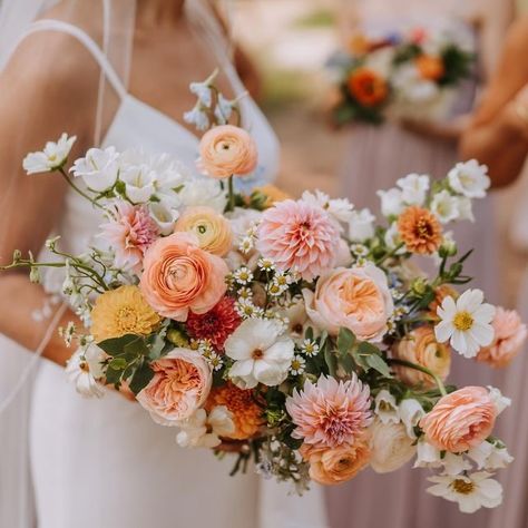 Late Summer Weddings, The Farmer, Wedding Flower Inspiration, Wedding Theme Colors, Garden Party Wedding, Floral Studio, Peach Wedding, Pastel Wedding, Wildflower Wedding