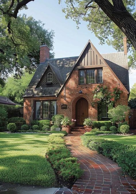 Tudor Style Screened In Porch, Tudor Home Backyard, Tudor Style Architecture, Tudor Style House Exterior, German Tudor House, Bavarian Style Home, Tudor Homes Exterior, English Homes Exterior, English Tudor Exterior