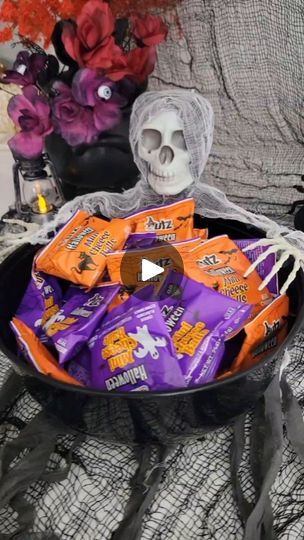 472 reactions · 85 shares | 🕸️ Make Your Own Halloween Candy and Popcorn Bowl 🕸️  Get ready to spook up your Halloween party with this easy DIY! Today, we're making a Halloween bowl perfect for holding candy or popcorn. All the materials are from @dollartree You can make several bowls in different sizes to create a fun, spooky display on your Halloween snack table!  Happy crafting! 🕷️ #dollartreediy #halloweendecor #Halloweenparty #Halloweendiy #halloween #diy #crafts | Sandra Figueiredo | craftyby_sandra · Original audio Halloween Candy Dish Diy, Diy Halloween Candy Bowl, Halloween Snack Table, Halloween Party Craft, Halloween Candy Bowl, Halloween Snack, Easy Diy Halloween Decorations, Popcorn Bowl, Snack Table