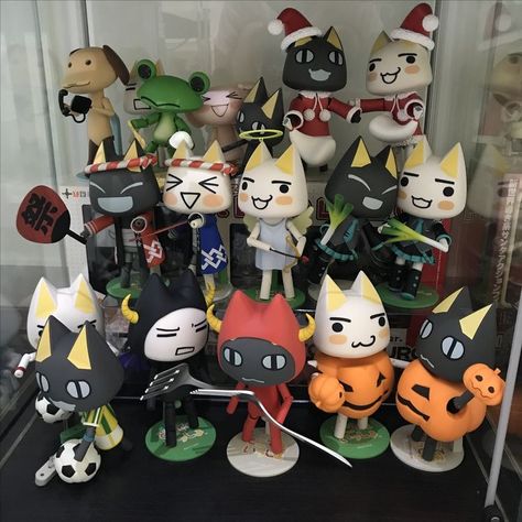 Toro And Kuro Figures, Toro Figure Cat, Toro Inoue Halloween, Toro Inoue Christmas, Toro Halloween, Toro Inoue And Kuro, Kuro Toro, Kuro Inoue, Toro And Kuro