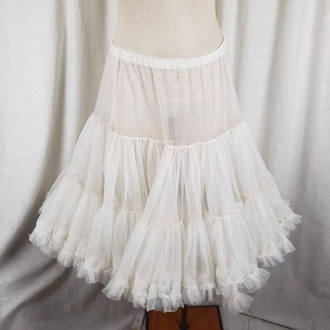 Look what I just found on Depop 🙌 https://depop.app.link/Y0HCLiQpYwb Skirts Vintage, Square Dance, Square Dancing, How To Make Shorts, Vintage Skirt, Petticoat, Made In The Usa, White Color, Womens Skirt