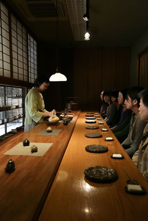 Japanese Tea House Interior, Tea Store Design, Coffee Booth, Greenhouse Cafe, Japanese Restaurant Interior, Pierre Marcolini, Pottery Tea Pots, Japanese Restaurant Design, Matcha Cafe