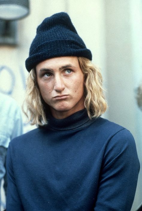 Fast Times at Ridgemont High, 1982                                                                                                                                                                                 More 80s Movie Characters, Jeff Spicoli, Fast Times At Ridgemont High, Chloe Sevigny, Sean Penn, Teen Movies, 80s Movies, Fast Times, Film Stills