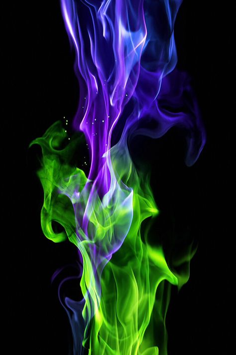 Rauch Fotografie, Purple Flame, Flame Art, Purple Fire, Seni 3d, Fire Art, Neon Wallpaper, Airbrush Art, Color Stone