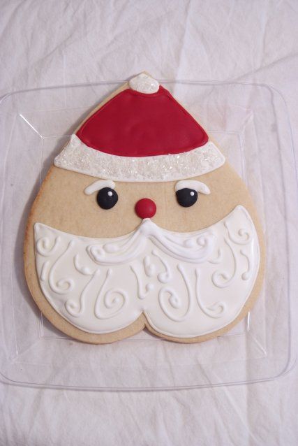 Santa Heart Cookie Cookie Contest, Heart Sugar Cookie, Cute Christmas Cookies, Heart Cookie, Winter Cake, Christmas Treat, Treat Ideas, Xmas Food, Christmas Sugar Cookies