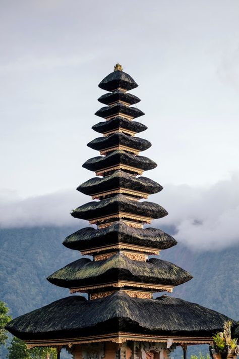 Bali pagoda, indonesia Free Photo Temple Bali, Uluwatu Temple, Bali Honeymoon, Bali Beaches, Bali Island, Dragon Sculpture, Tropical Resort, Honeymoon Packages, River Plate