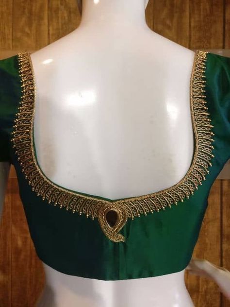 Types Of Blouse Designs, Blouse Designs Pattern, Designer Saree Blouses, Women Looks, Silk Saree Blouse Designs Patterns, Cotton Blouse Design, Saree Blouse Neck Designs, New Saree Blouse Designs, Wedding Saree Blouse Designs