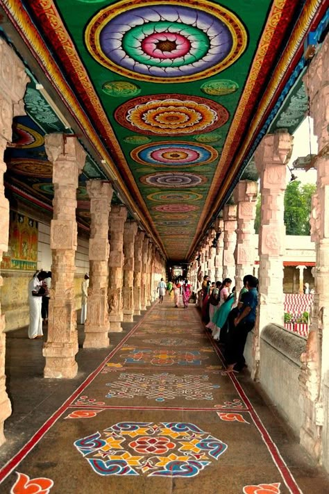 Meenakshi Temple, Madurai, India Meenakshi Temple, Amazing India, Temple Architecture, Indian Temple, Travel India, Indian Architecture, Hindu Temple, Madurai, Place Of Worship