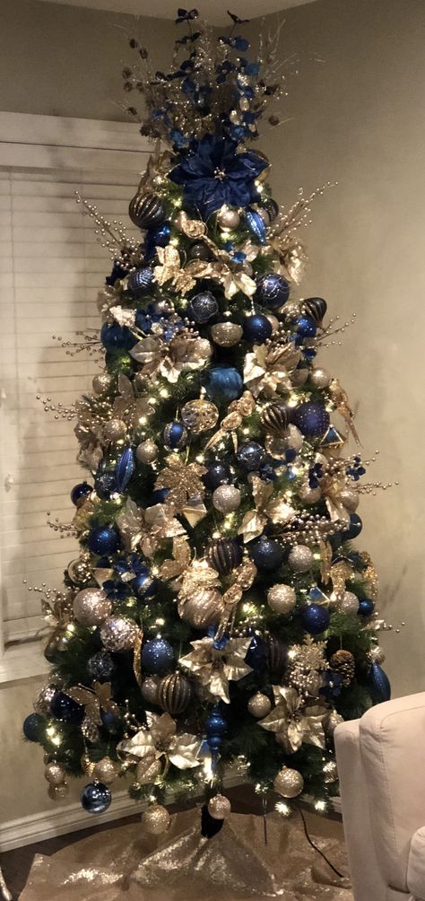 Navy And Cream Christmas Tree, Dark Blue And Gold Christmas Tree, Navy Gold Christmas Tree, Blue And Gold Christmas Tree Ideas, Navy Blue And Gold Christmas Tree, Christmas Tree Themes Colors Blue, Gold And Blue Christmas Tree, Navy And Gold Christmas, Blue And Gold Christmas Tree