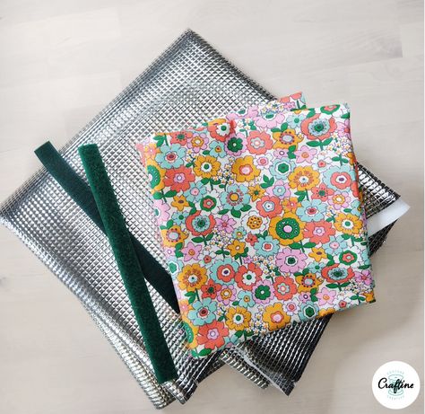 Tuto DIY : Coudre son sac isotherme (Lunch bag) - Le blog de Craftine Insulated Lunch Bag Pattern Free, Lunch Bags Pattern, Bag Pattern Free, Sac Lunch, Insulated Lunch Bags, Diy Couture, Lunch Bag, Bag Pattern, Free Pattern