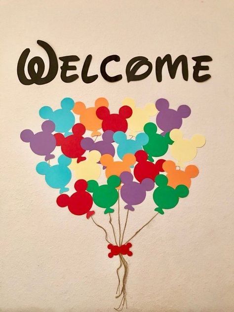 Balloon Door, Mickey Mouse Classroom, Disney Themed Classroom, Decoration Creche, Deco Disney, School Door Decorations, Disney Classroom, Classroom Doors, Tema Disney