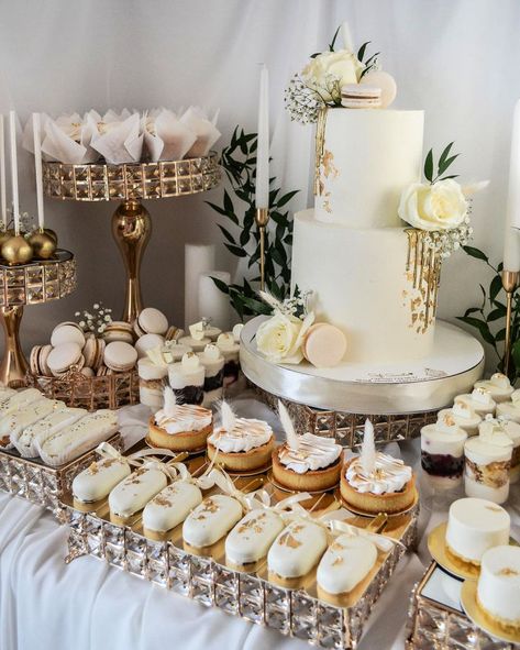 40 Dessert Table Ideas on a Budget – Wedding Dessert Table Beige And White Engagement Party, Engagement Dessert Table Ideas, Wedding Sweets Bar, Cheap Wedding Food Ideas, Wedding Treats Table, Wedding Pastry, Dessert Bar Party, Sweets Table Ideas, Dessert Station Wedding