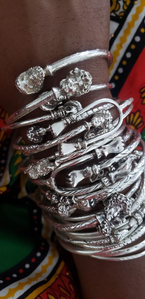 Black Women Silver Jewelry, Silver Stack Jewelry, Silver Jewelry Black Women, Female Afro, Sterling Silver Stacking Bracelets, Silver Things, Chunky Silver Jewellery, West Indian Bangles, Silver Jewlery