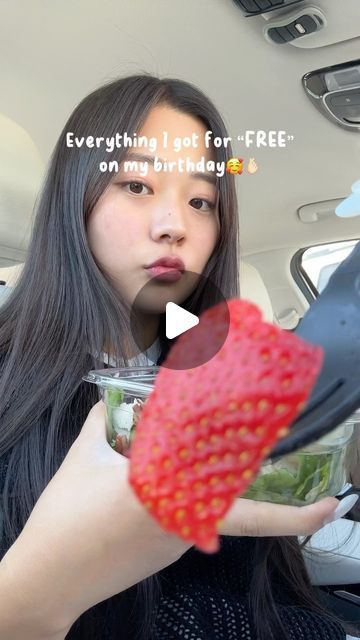 bananahana🍌| food•travel•lifestyle on Instagram: "Who doesn’t love free gifts on their birthday!🥳✨ I wish I had more time to get more stuff for this vid🥹 Next year I will definitely try to get more!💝 (fyi, you need to be signed up for their rewards program on their apps and make sure to input your birthday in advance!) 🎂

#freebies #birthday #birthdaygirl #birthdayfreebies #freegift #whatigotformybirthday" Places To Go For Ur Birthday, Places To Get Free Stuff On Birthday, Stuff To Get For Your Birthday, Birthday Freebies 2024, Things To Get Your Best Friend Birthday, What To Get For Your Birthday, Things To Do For Your Birthday, Things To Do On Your Birthday, Bday Freebies