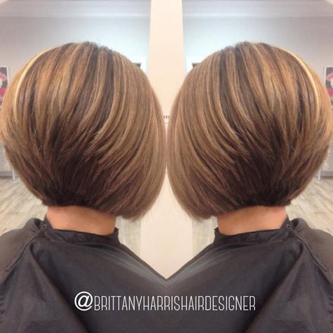 One-Length Bob with Stacked Nape Hairstyles From The Back, Short Stacked Bob Haircuts, Sanggul Modern, Stacked Haircuts, Stacked Bob Hairstyles, Stacked Hair, Stacked Bob, Stacked Bob Haircut, Bob Haircut For Fine Hair