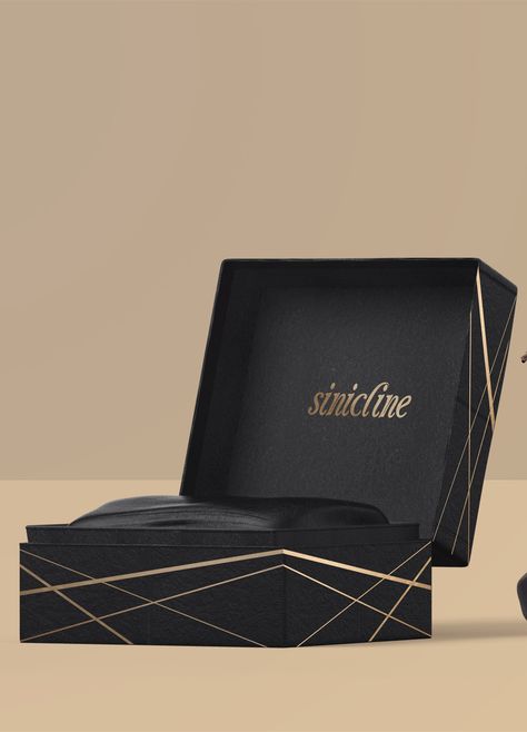 Luxury black and gold shoe box. #packaging #shoebox Shoe Box Packaging, Packing Box Design, Shoe Box Design, Black And Gold Shoes, Gold Shoe, Luxury Packaging Design, Modern Packaging, Gifts Box, Black Packaging