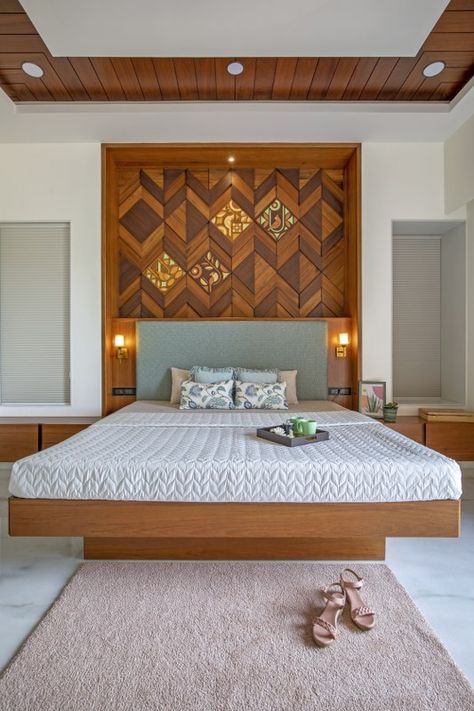 Layout Bedroom Ideas, Simple Bedroom Ideas Indian, Bedroom Tiles Design, Bedroom Ideas Indian, Home Interior Design Indian, Indian Elements, Bedroom Accents, Bedroom Tile, Bedroom Decorate