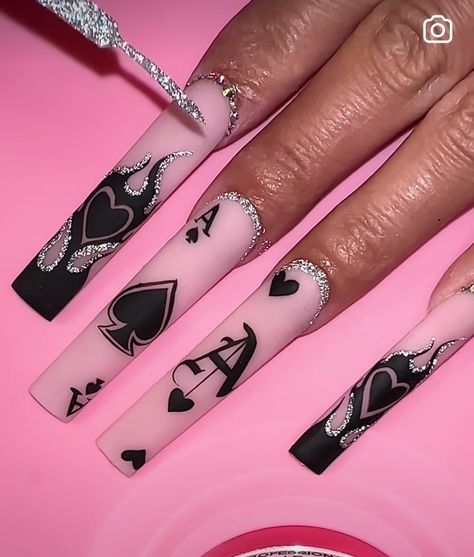 Amor Nails Design, Initial A Acrylic Nails, Nails With Names On Them Ideas, Vegas Nail Designs Ideas, Ace Of Spades Nail Design, Ace Nails Designs, Queen Of Hearts Nails Acrylic, Nails With Thumb, Rockabilly Nails Designs