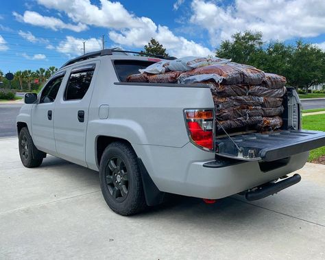 Nissan Frontier on Instagram: “Ridgeline do be workin’ though #squat #hondaridgeline #honda #ridgeline #lockingdiff #limitedslipdiff #awd #dualactiontailgate #inbedtrunk…” Honda Ridgeline Custom, Cabin Luxury, Full Size Pickup Truck, Custom Pickup Trucks, Honda Ridgeline, Nissan Frontier, The Cabin, Toyota Tundra, Pickup Truck