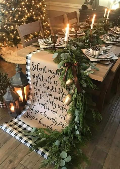 Kraft Paper Table Runner, Christmas Diy's, Gold Charger Plates, Frosted Pinecones, Plates And Cutlery, Small Led Lights, Paper Table Runner, Christmas Dinner Table, Faux Snow