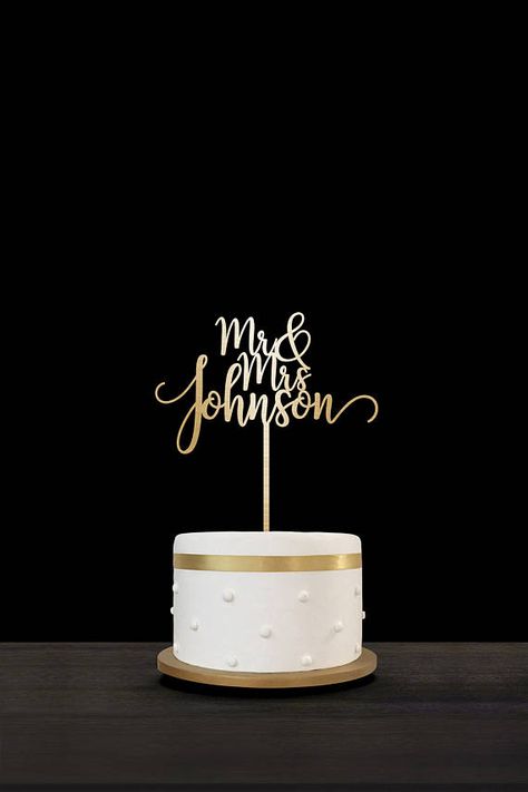 ♡ OUR CAKE TOPPERS SHIP OUT IN 1 DAY ♡ ♡ RUSHED ORDERS CAN BE ACCOMMODATED ♡ [ Item Description ] -1/8 Thick Wood with Gold Foil on Front&Back -Precision Cut to Design -BREAK FREE Guarantee - FREE replacement -Brushed GOLD design ♡ H O W - T O - O R D E R ♡ STEP 1: Purchase the Wedding Cake Navy Gold, Wedding Cake Navy, Cake Topper For Wedding, Rose Gold Wedding Cakes, Wedding Cake Fresh Flowers, Wedding Cake Roses, Personalized Wedding Cake Toppers, Custom Wedding Cake Toppers, Custom Wedding Cakes