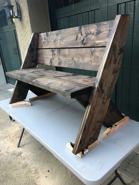 Wood Bench Outdoor, Diy Wood Bench, Simple Benches, Porch Bench, Diy Bench Outdoor, Rustic Bench, Hemma Diy, Diy Bench, Free Woodworking Plans