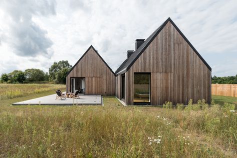 Modern Wooden House, Danish Architecture, Nordic House, Contemporary Barn, Brick Chimney, Double Sided Fireplace, Modern Barn House, Rural House, Prefabricated Houses