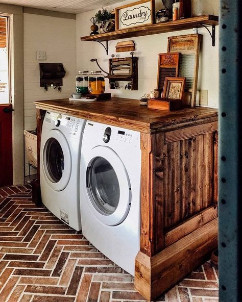 Western Farmhouse, Rustic Laundry Rooms, Ranch House Decor, Western Bedroom Decor, Western Rooms, Western Bedroom, Barn Style House Plans, Farmhouse Laundry, Farmhouse Laundry Room