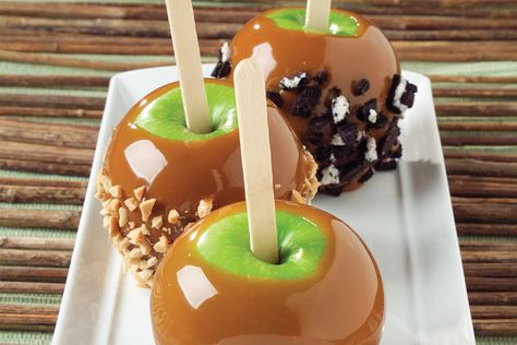 Caramel-Dipped Apples | Caramels | Recipes - Kraft Heinz Caramel Apple Recipe, Kraft Caramel Bits, Dipped Apples, Caramel Apples Recipe, Apple Recipe, Caramel Bits, Caramel Dip, How To Make Caramel, Caramel Desserts