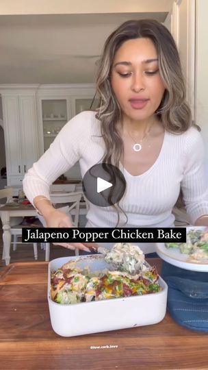 227K views · 923 reactions | LOW CARB JALAPEÑO POPPER CHICKEN BAKE! 🤤

By lowcarblove 

All you need is:
Rotisserie chicken
Broccoli
Cheddar cheese
Cream cheese
Splash of almond milk... | By Keto diet for everyone | Facebook Rotisserie Chicken Broccoli, Hi Protein Meals, Recipes Using Rotisserie Chicken, Low Carb Love, Popper Chicken, Jalapeno Popper Chicken, High Protein Meal Prep, Jalapeno Chicken, Chicken Bake