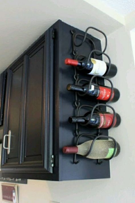 This Ingenious Hack Frees Up So Much Space In Your Kitchen Motorhome Trip, Iron Wine Rack, Hemma Diy, Kitchen Decorating, Rv Travel, Kitchen Redo, Winter Time, Dream Kitchen, My Dream Home