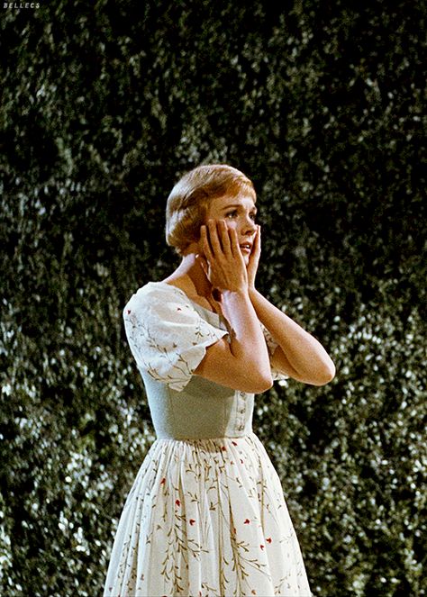 Julie Andrews in The Sound of Music Sound Of Music Movie, Simon And Garfunkel, Christopher Plummer, Do Re Mi, The Sound Of Music, Julie Andrews, West Side Story, My Fair Lady, The Wizard Of Oz