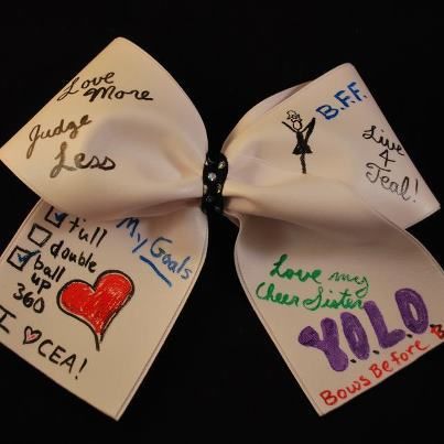 Cheer Squad Bonding Ideas, Cheer Competition Gifts, Competition Gifts, Cheer Goals, Pep Squad, Cute Cheer Bows, Softball Ideas, Bff Stuff, Cheerleading Coaching