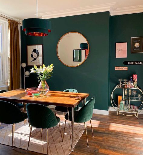 Green Dining Room Walls, Dining Room Lighting Modern, Dining Room Table Modern, Dining Room Teal, Modern Dining Room Table, Modern Dining Room Ideas, Rooms Inspiration, Contemporary Dining Room Design, Dining Room Lights