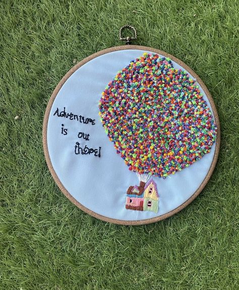 Disney embroidery up Embroidery Up House, Embroidered Ideas, Disney Up House, Embroidery Disney, Beginning Embroidery, Disney Embroidery Designs, Up Embroidery, Embroider Ideas, Disney Up