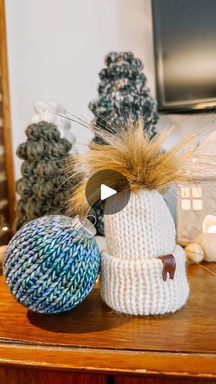 18K reactions · 2.3K shares | Knit Ornament Pattern Materials: Malabrigio Mecha or We Are Knitters Petite Wool Round Clear Ornament, plastic or glass, 67 mm Fabric Glue, I used Quick Dry Fabric Fusion Sewing Needle ✨Knit a 3.5” tube, you can hand knit with DPNS or use a 22 pin knitting machine I used my Addi 22 pin ✨Knit 20 rounds, and pick up stitches off of machine ✨Cinch the bottom closed. I like to go around a few times with my needle and yarn at the bottom to make a nice clean edge. ✨Add some fabric glue to the bottom of your ornament, use a thin layer. ✨Line the center of your knit bottom to the center of a ornament and attach, and smooth out the bottom as best as you can, so there arent any lumps. ✨Cinch the top shut around the top of the ornament, and I like to go around a 22 Needle Knitting Machine Projects, Knitting Machine Christmas Projects, Knitting Machine Hat Ornaments, 22 Pin Knitting Machine Patterns, 22 Pin Knitting Machine Hat, Circular Knitting Machine Cardigan, Circular Knitting Machine Patterns Free, 40 Pin Circular Knitting Machine Patterns, Knit Ornament Pattern