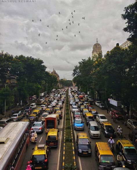 #mumbai #streets #clouds  Via @streets.of.mumbai Mumbai Street, City Streets Photography, Street Image, Mumbai City, Structure Architecture, Beautiful Sites, Hill Station, Travel Outdoors, Mumbai India