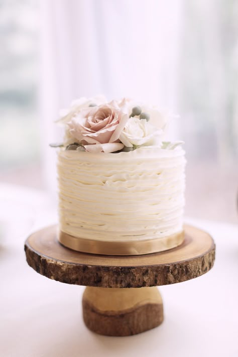 Blush Cake, Blush Wedding Cakes, Wedding Cake Ombre, Small Wedding Cakes, Ombre Cake, Amazing Wedding Cakes, Wedding Cake Rustic, Simple Wedding Cake, Engagement Cakes