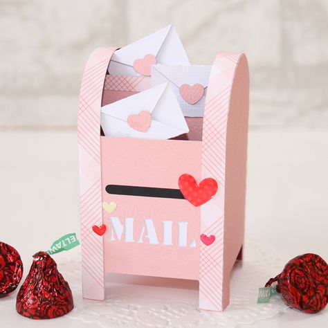 Diy Valentine's Mailbox, Diy Valentines Box, Kids Valentine Boxes, Diy Mailbox, Valentine Svg Files, Valentine Mailbox, Lori Whitlock, Valentine Day Boxes, Easy Paper Flowers