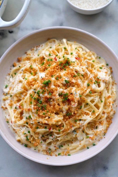 Spicy Crab Linguettine Crab Meat Pasta, Pasta Table, Crab Pasta Recipes, Crab Linguine, Summer Pasta Recipes, Lump Crab Meat, Crab Pasta, Seafood Meals, Spicy Crab