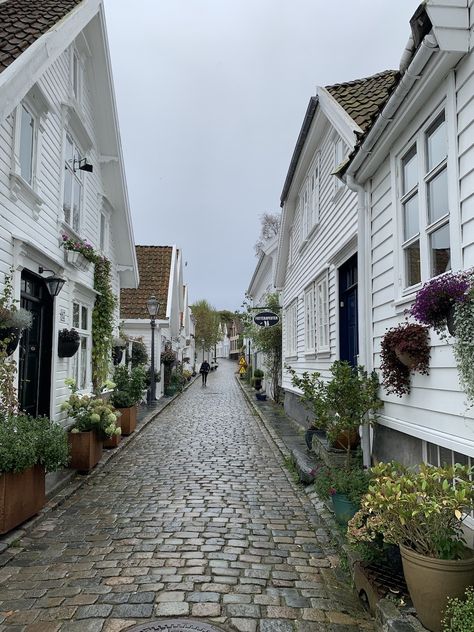 Old town, Stavanger, Norway #travel #oldtown #wooden #house #white Stavanger Norway Aesthetic, Stavanger Aesthetic, Money Flower Bouquet, 1800s House, White Mustang, Norway House, Aesthetic Money, Old Money House, Stavanger Norway