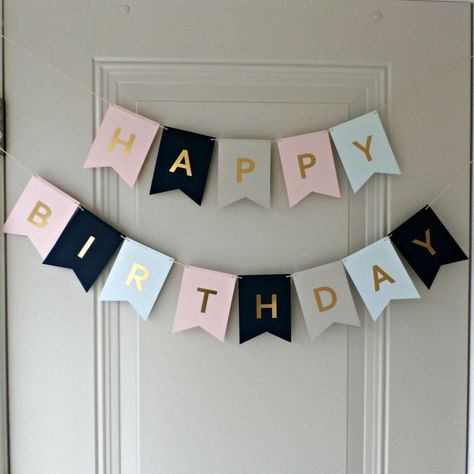 Diy Birthday Gifts For Him, Happy Birthday Banner Diy, Diy Birthday Banner, Diy Birthday Cake, Simple Birthday Decorations, Homemade Birthday, Diy Birthday Decorations, Easy Diy Gifts, Happy Birthday Banner