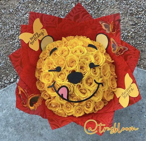 Dragon Ball Z Flower Arrangement, Nightmare Before Christmas Flower Bouquet, Mickey Mouse Flower Bouquet, Flower Bouquet With Stuffed Animal, Ramo Ideas, Forever Flower Bouquets, Satin Flowers Diy, Ribbon Rose Bouquets, Roses Bouquet Gift