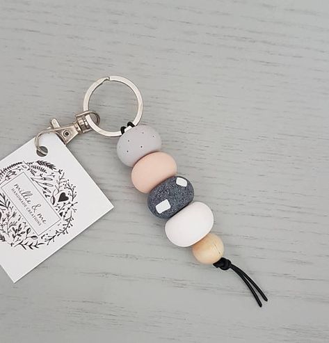 Keyring, pink white and granite keyring, polymer clay keyring, clay accessories, polymer clay, leather keyring, key chain, beaded keyring, Clay Keyrings, Clay Keyring, Clay Diys, Sped Classroom, Diy Jewelry To Sell, Jewellery Diy, Diy Jewelry Rings, Clay Keychain, Jewelry Polymer Clay